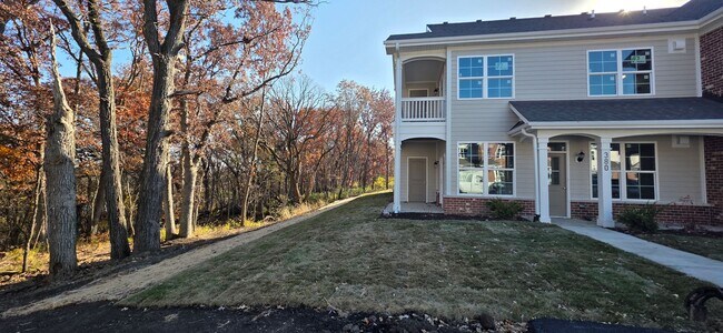 Foto del edificio - Emery Oak - 2 Br/2Ba Rental Home - Second Floor