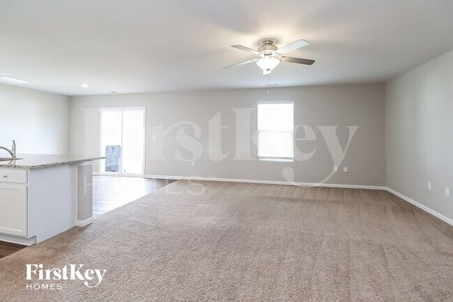 Building Photo - 712 Hawley St