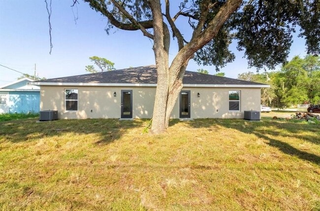 Building Photo - 920 S Eustis St