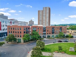 Building Photo - 211 W Jefferson St