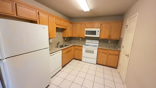Building Photo - 4602 Pennington Ave