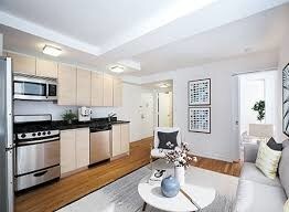 Foto principal - 754 West End Ave