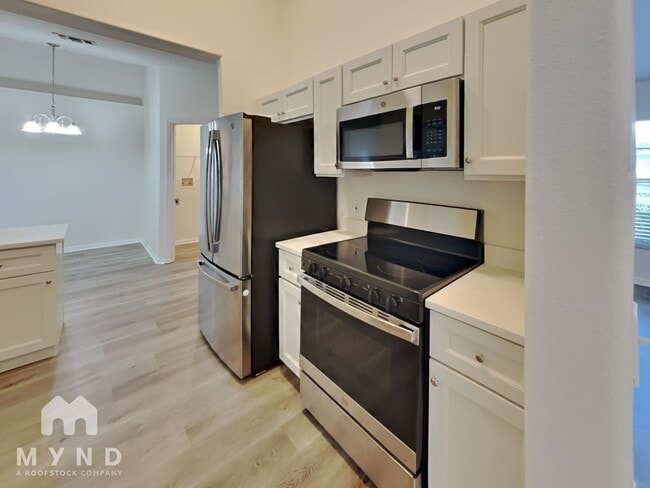 Foto del edificio - 2617 Hawthorne Ln