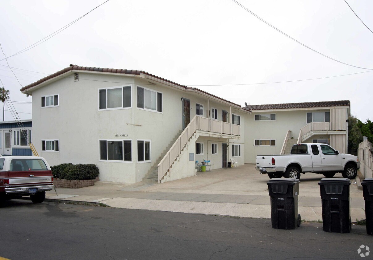 1657 Bacon St, San Diego, CA 92107 Apartments in San Diego, CA