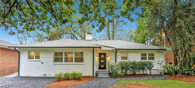 Foto del edificio - 961 E Rock Springs Rd NE