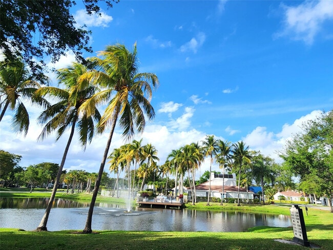 Building Photo - 651 Lyons Rd