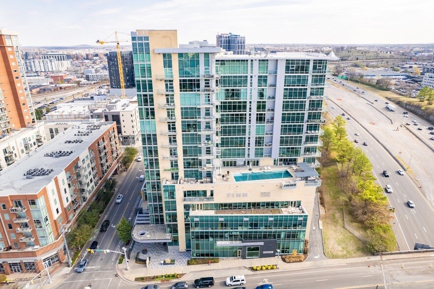 Photo - 700 12th Avenue South Unit 905
