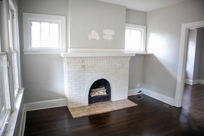 Building Photo - 136 Owsley Ave