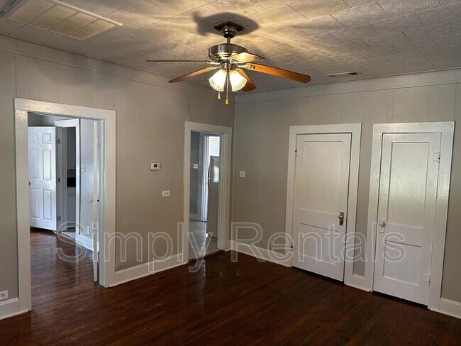 Foto del edificio - 1410 Sycamore St