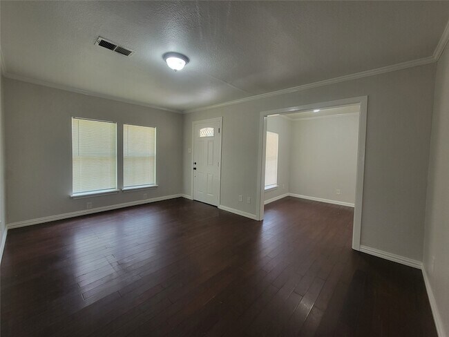 Building Photo - 1225 Blalock Ave