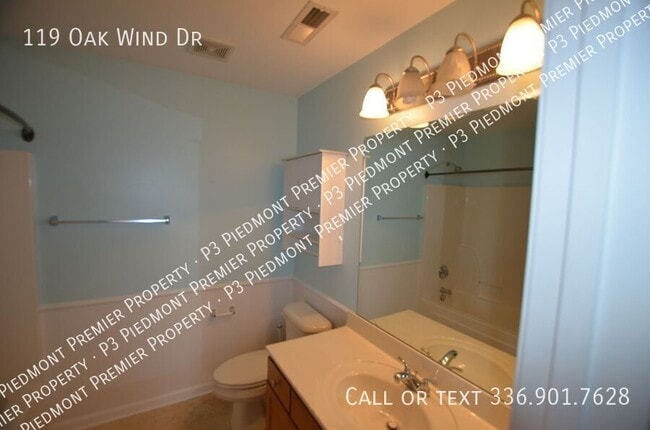 Foto del edificio - 119 Oak Wind Dr