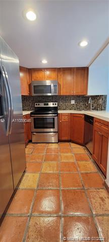 Building Photo - 10119 SW 77th Ct