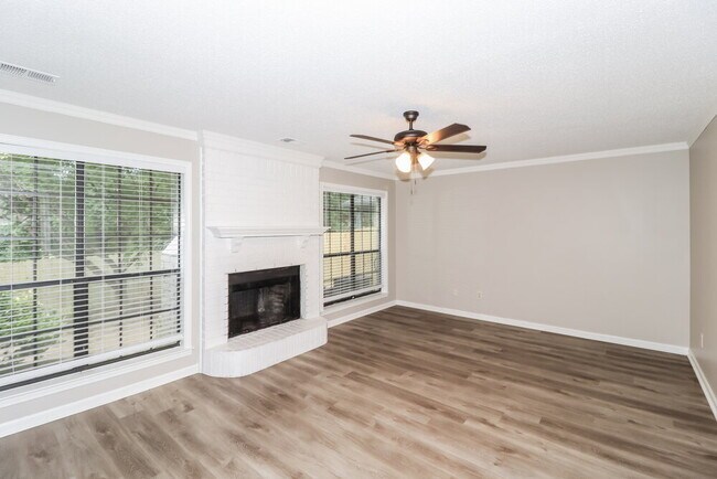Building Photo - 6410 Baird Ln