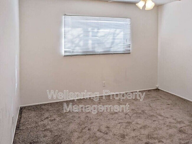 Foto del edificio - 213 Panamint Ave