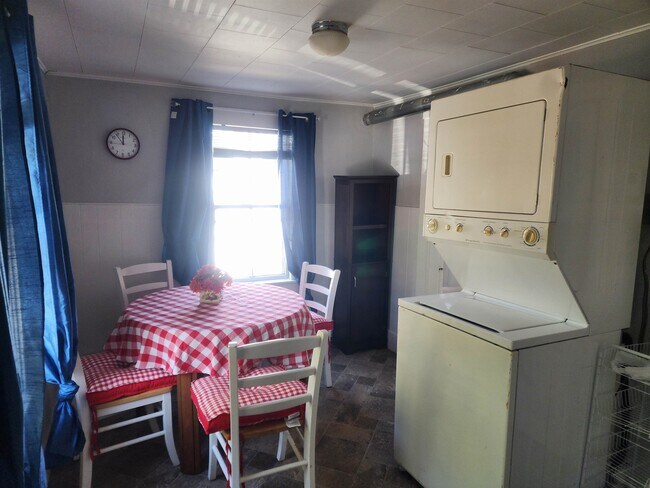 Foto del edificio - 6 Hager Ln