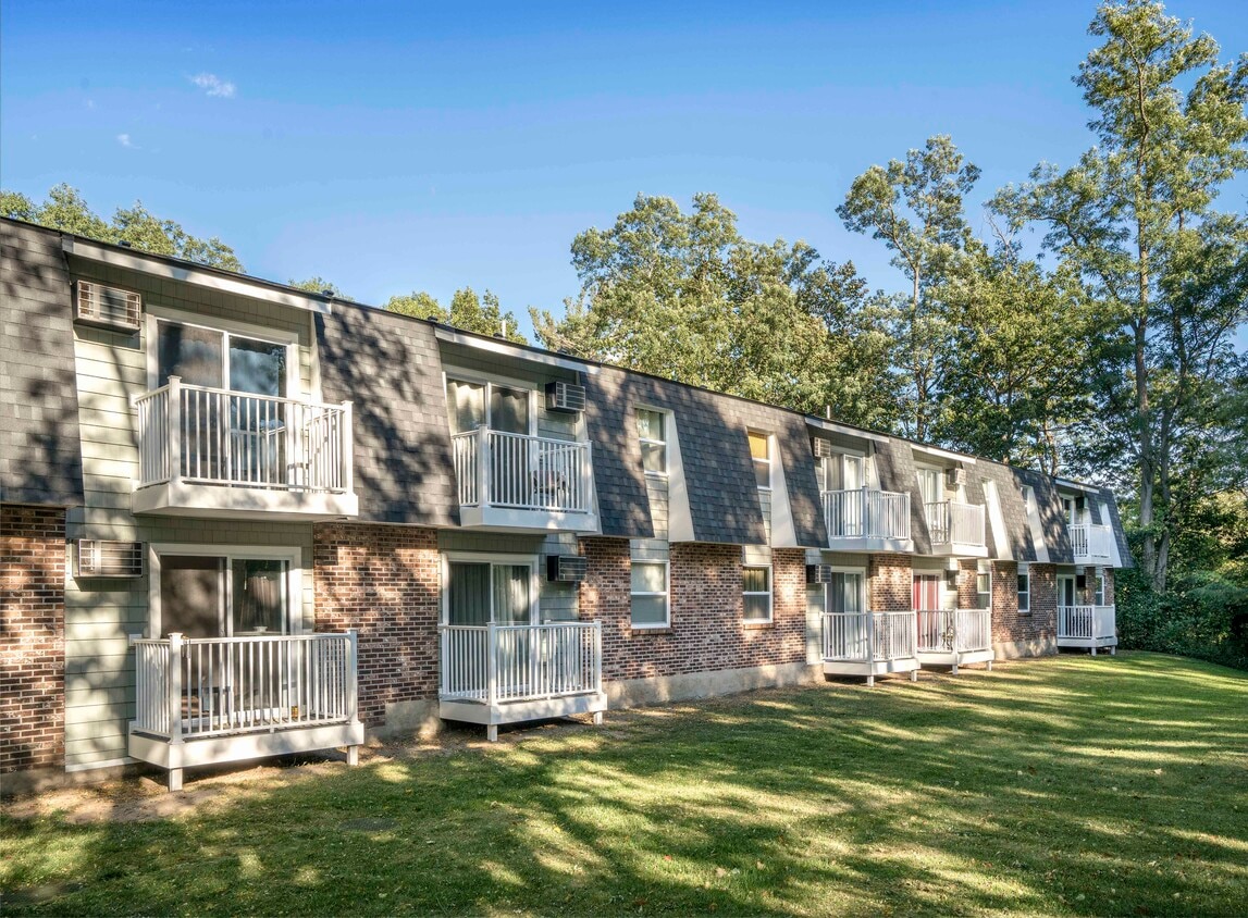 Foto principal - Brookview Court Apartments