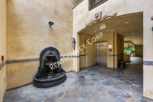 Foto del edificio - 12044 Hoffman St