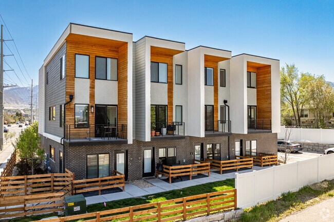 Comunidad alternativa - 23 Views Townhome
