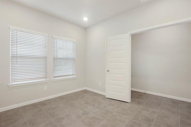 Building Photo - 21606 Blue Sapphire Ct