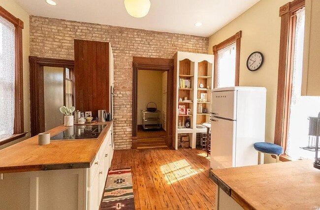 Foto del edificio - 308 N 6th St