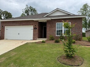 Building Photo - 137 River Springs Ct