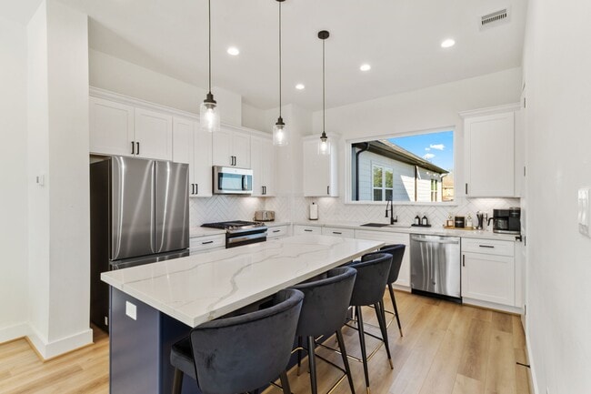 Foto del edificio - 1807 Lee St