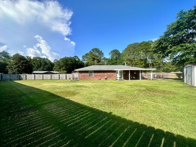 Building Photo - 8645 Kingfisher Ln