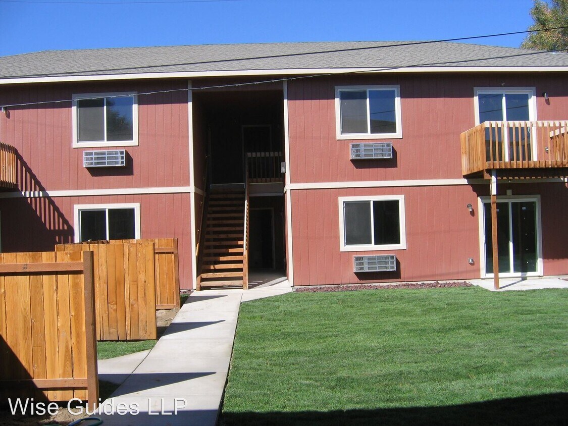 Building Photo - 1316 E Gregory Ave