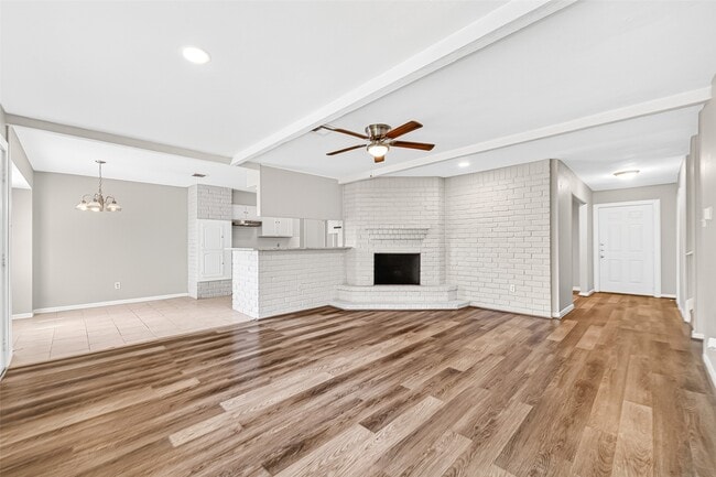 Building Photo - 403 Mistywood Dr