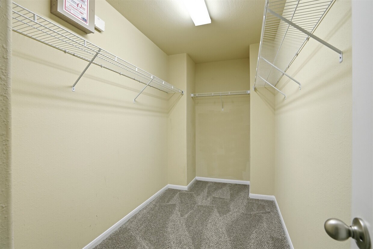 Building Photo - 3111 Bainbridge Hill Ln