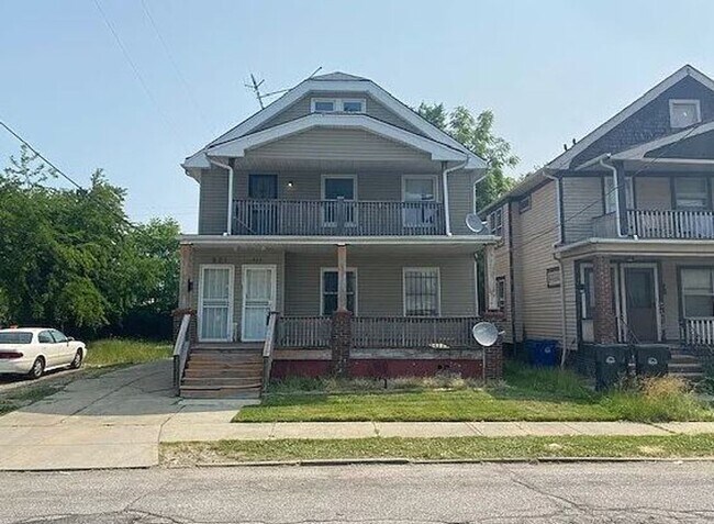 Foto del edificio - 921-923 RUDYARD RD.