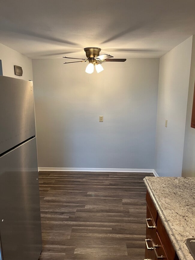 Dining Area #3 - 24 Joseph Dr