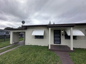 Building Photo - 1500 NW 53rd St