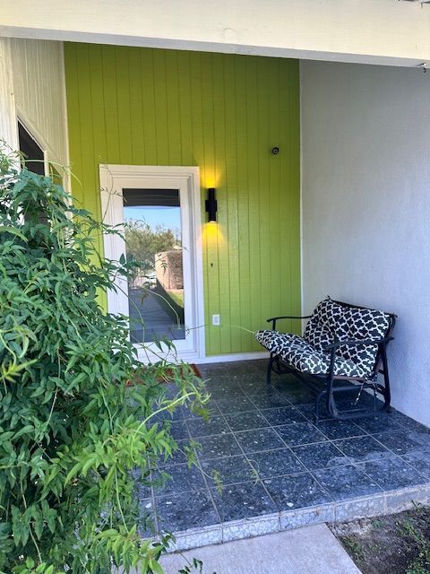 Foto del edificio - 3102 E Vanowen Ave