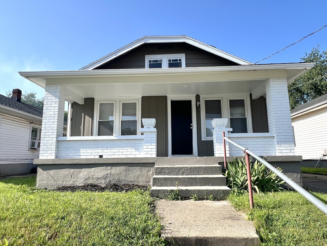 Photo - 920 Delaware Ave (Middletown, OH)