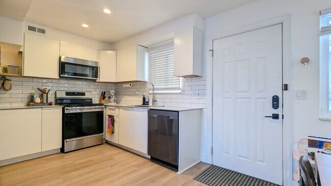 Foto del edificio - 1030 Casa Dr