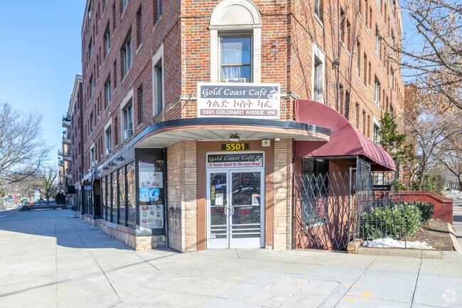 Entrance - Madison Terrace