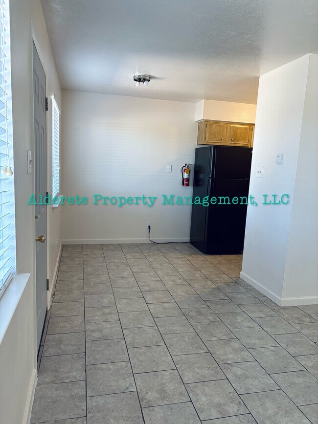 Foto del edificio - 3312 Wellesley Ct NE