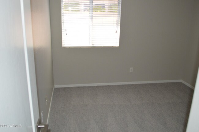 Foto del edificio - 3080 N 87th Way