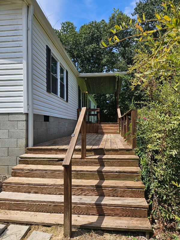 Building Photo - 510 Starwood Rd