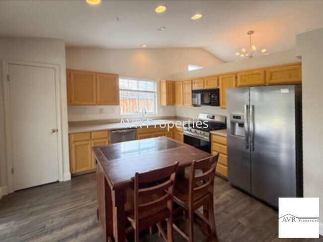 Foto del edificio - Beautiful Livermore home with luxury gazeb...