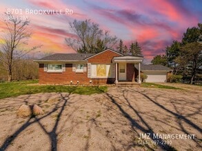 Building Photo - 8701 Brookville Rd