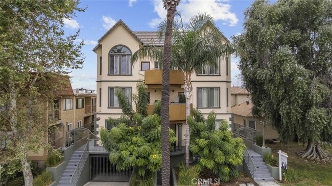 Building Photo - 231 E Burbank Blvd