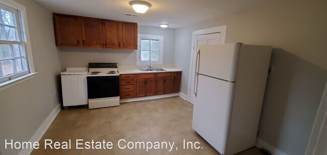 Building Photo - 2 br, 1 bath House - 4984 Reidsville Road