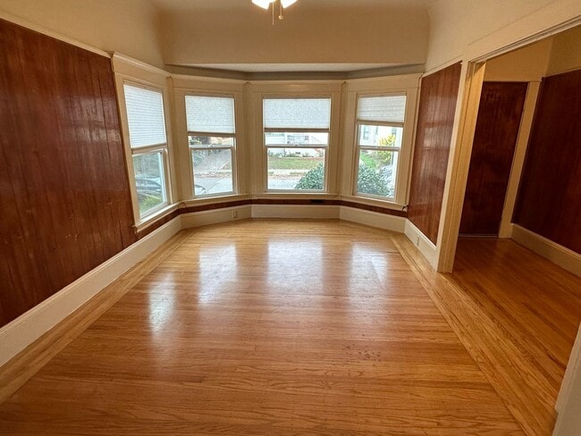 Building Photo - Charming Temescal Gem with Timeless Character & Spacious Living