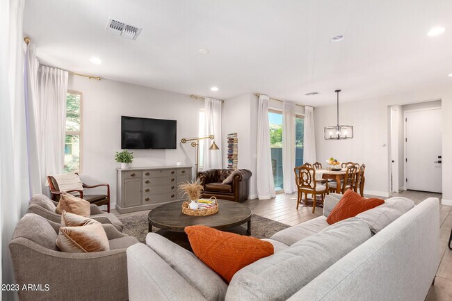 Foto del edificio - 2029 W Kinfield Trail