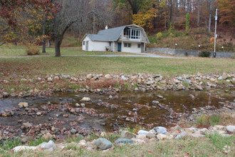 Building Photo - 342 Dry Creek Rd