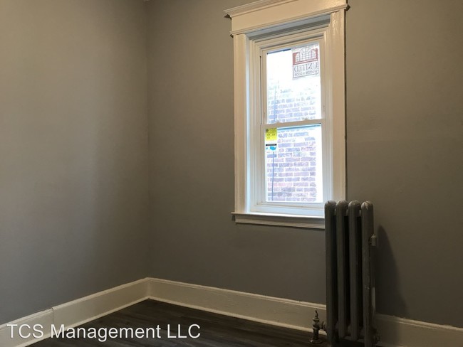 Foto del edificio - 4930 N Warnock St