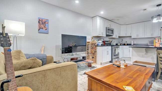 Photo - 1428 Newton St NW Apartment