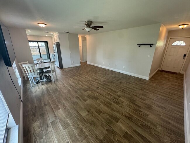 Foto del edificio - 27731 Arroyal Rd